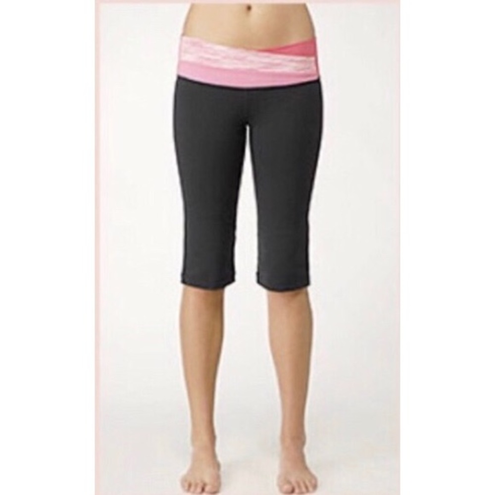 lululemon Astro Crops pink Space Dye Size 8